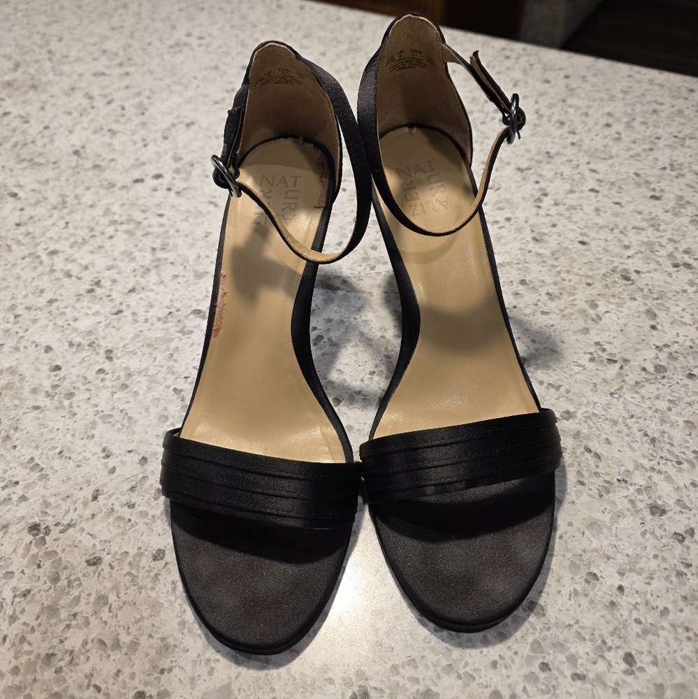 Naturalizer Kinsley 2 Black Satin Heels
